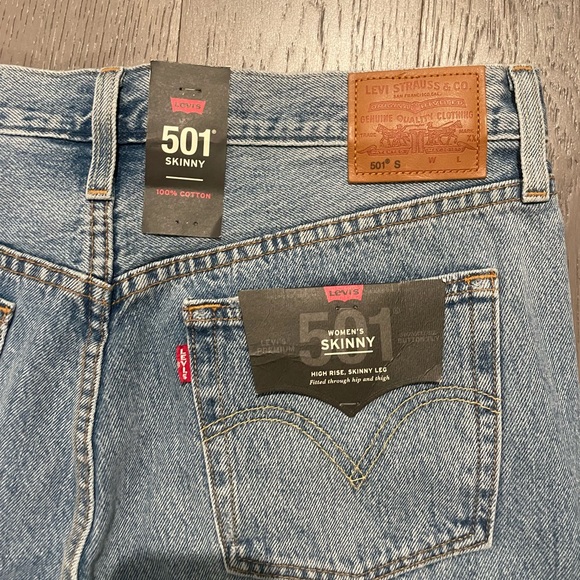 Brand new Levi’s 501 skinny jeans - Picture 3 of 5